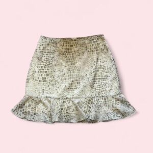 VTG y2k XOXO Green Snake Print Ruffle hem Mini skirt